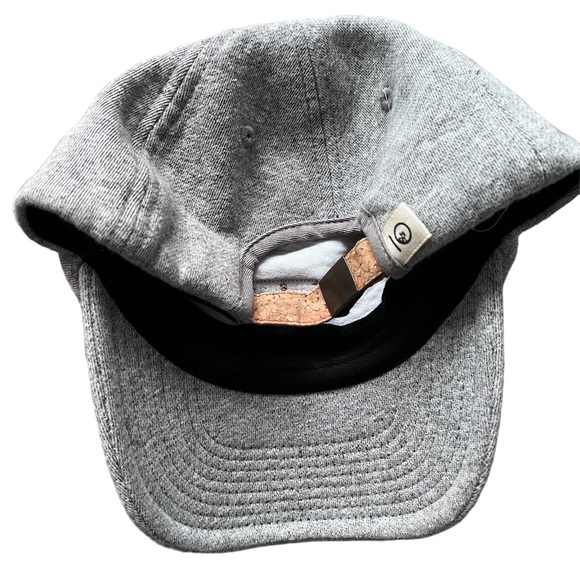 Tentree: sweatshirt style dad hat - Picture 4 of 5